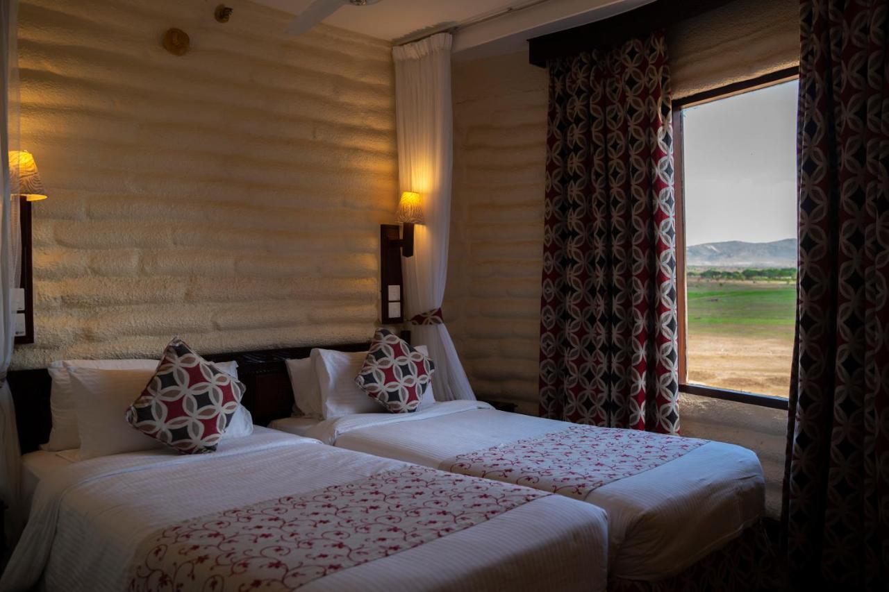 Salt Lick Safari Lodge Tsavo Exterior foto