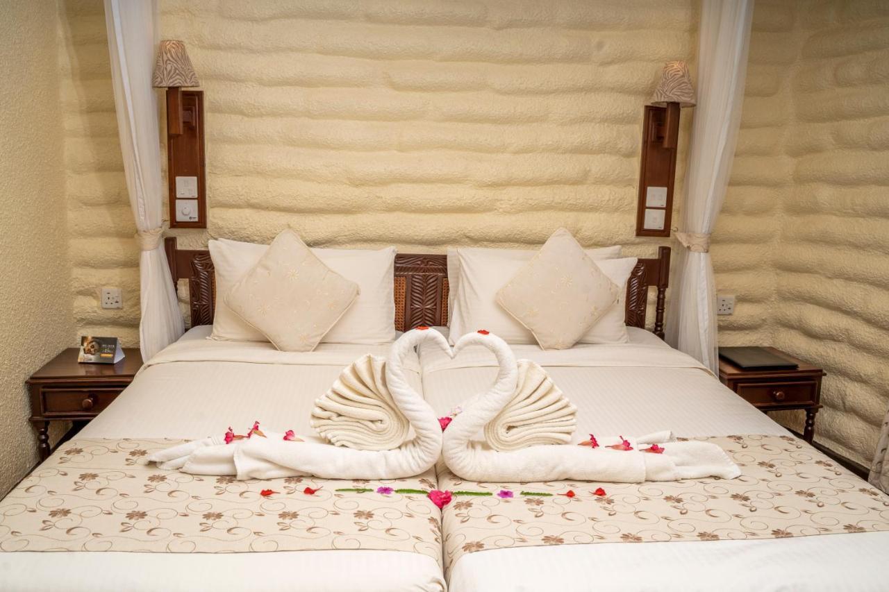 Salt Lick Safari Lodge Tsavo Exterior foto