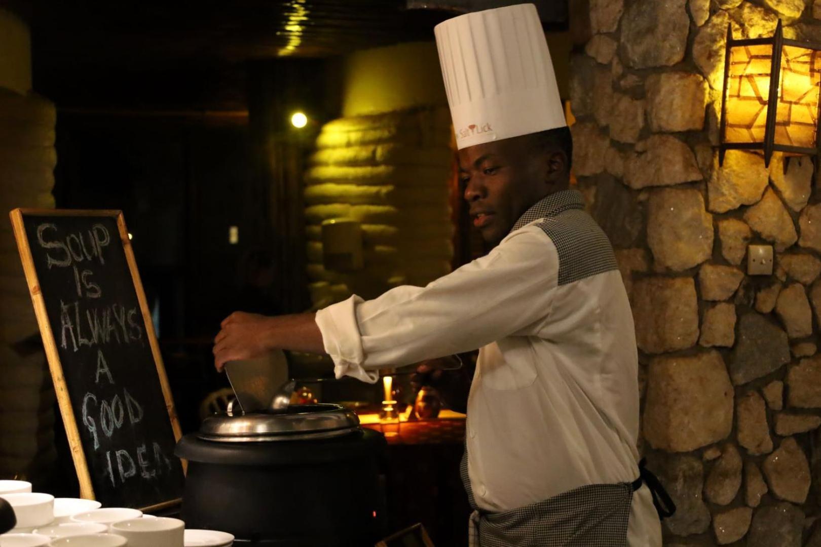 Salt Lick Safari Lodge Tsavo Exterior foto